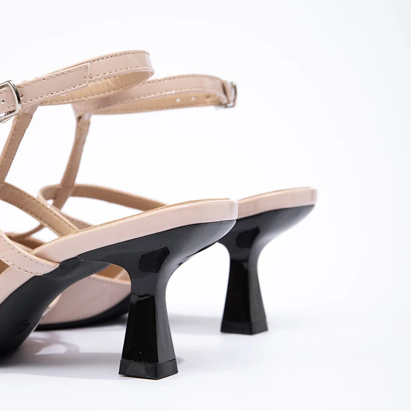Fashionable Minimalist Ladies' Sandals with Pointed Toes and Low Heels Roman Sandals Summer Fashion Women's High-heeled Sandals