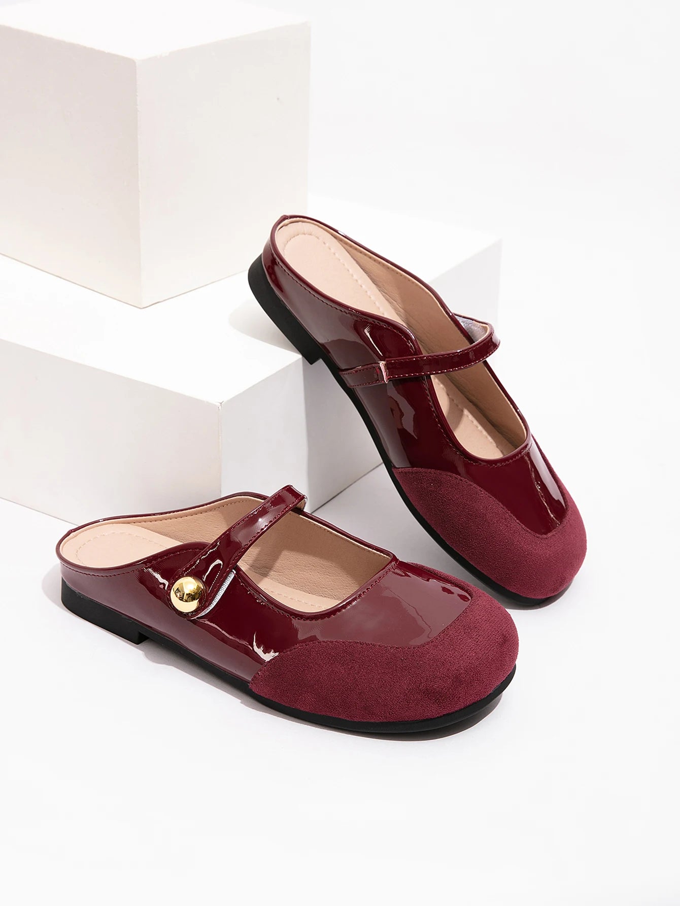 Wholesale French-style Baotou Half Slip-on Red Mary Jane Shoes for Women Soft Leather Spring Summer Shallow Mouth Clogs Mules